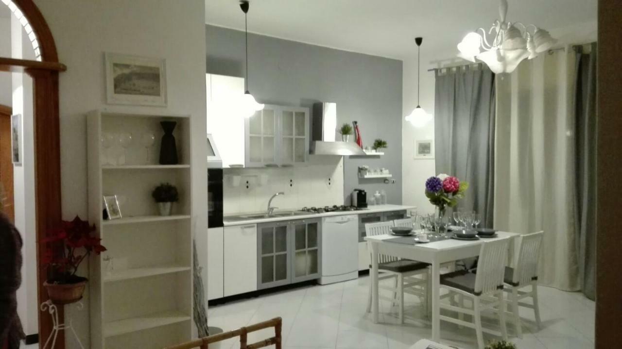 Raffy'S House Pompei Apartment สกาฟาติ ภายนอก รูปภาพ